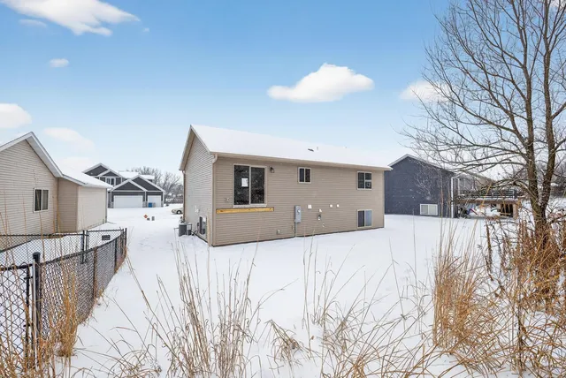 $460,000 | 2163 Hadley Hills Drive Northeast, Rochester, MN 55906