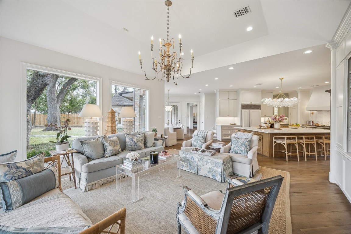 11524 Taylorcrest Road Houston, TX 77024 - Photo 19 of 47