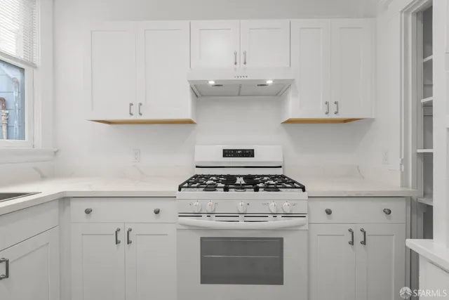 $2,995 | 1166 South Van Ness Avenue, Unit 3, San Francisco, CA 94110