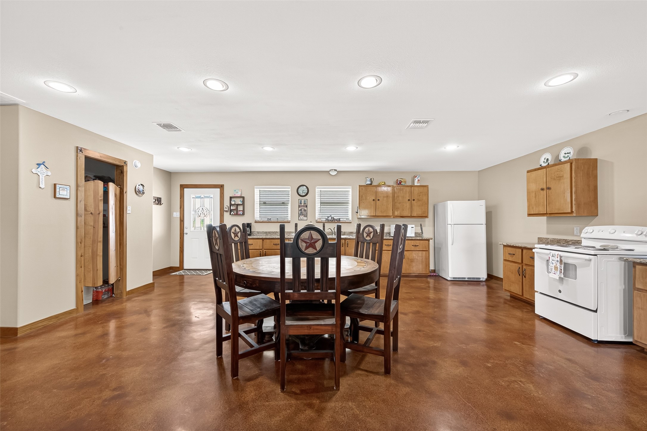 8430 Altimore Road Needville, TX 77461 - Photo 18 of 49 Dining Room/Kitchen