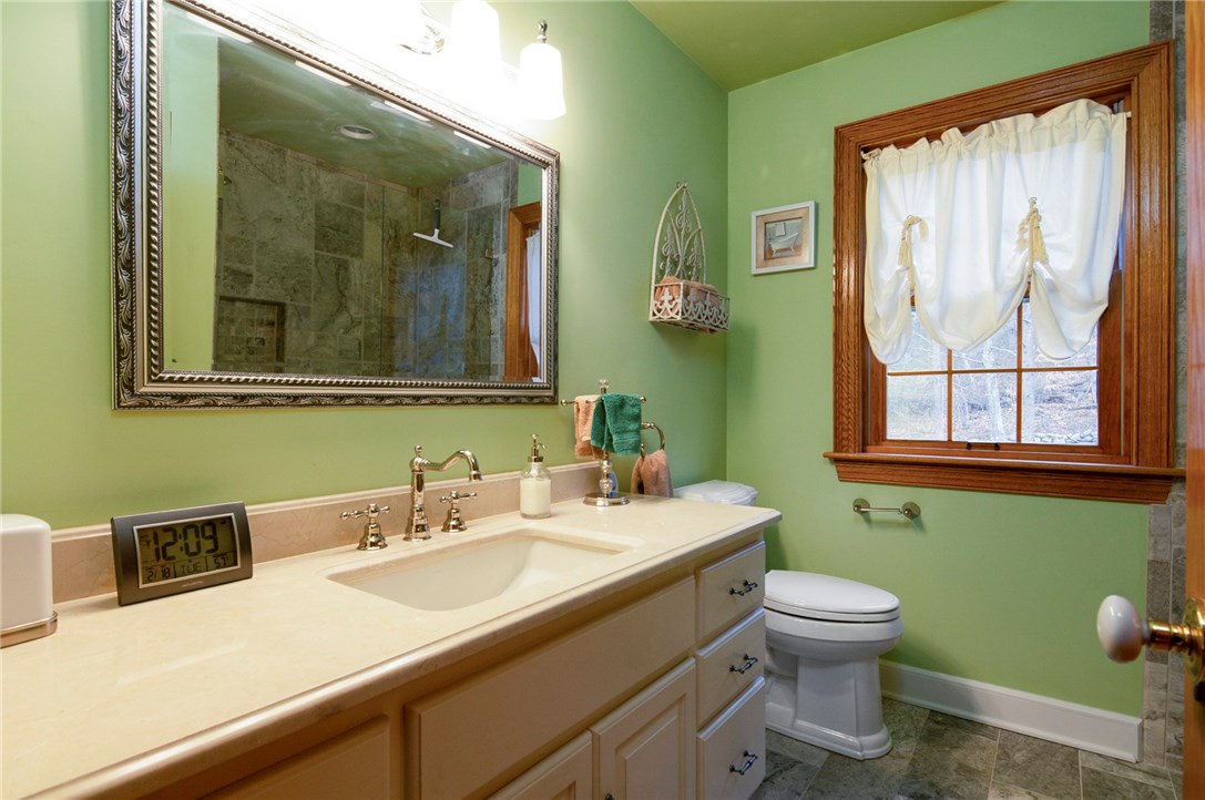 50 Springbrook Road Westerly, RI 02891 - Photo 17 of 37