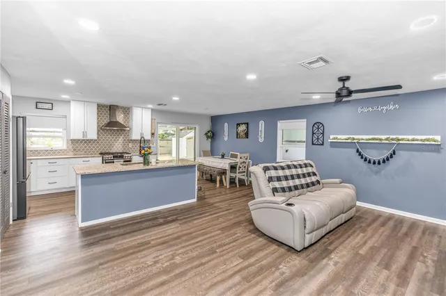 $239,900 | 1476 Valiant Avenue, Deltona, FL 32725