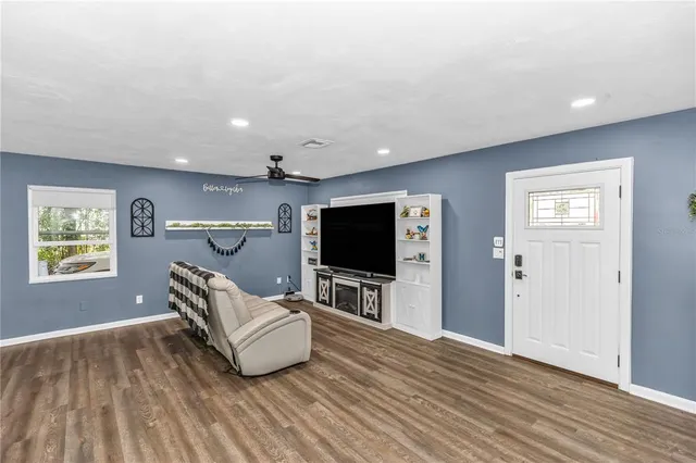 $239,900 | 1476 Valiant Avenue, Deltona, FL 32725