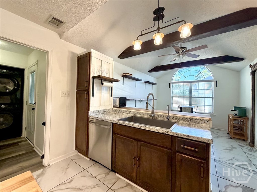 172 Lions Gate Road Savannah, GA 31419 - Photo 13 of 28