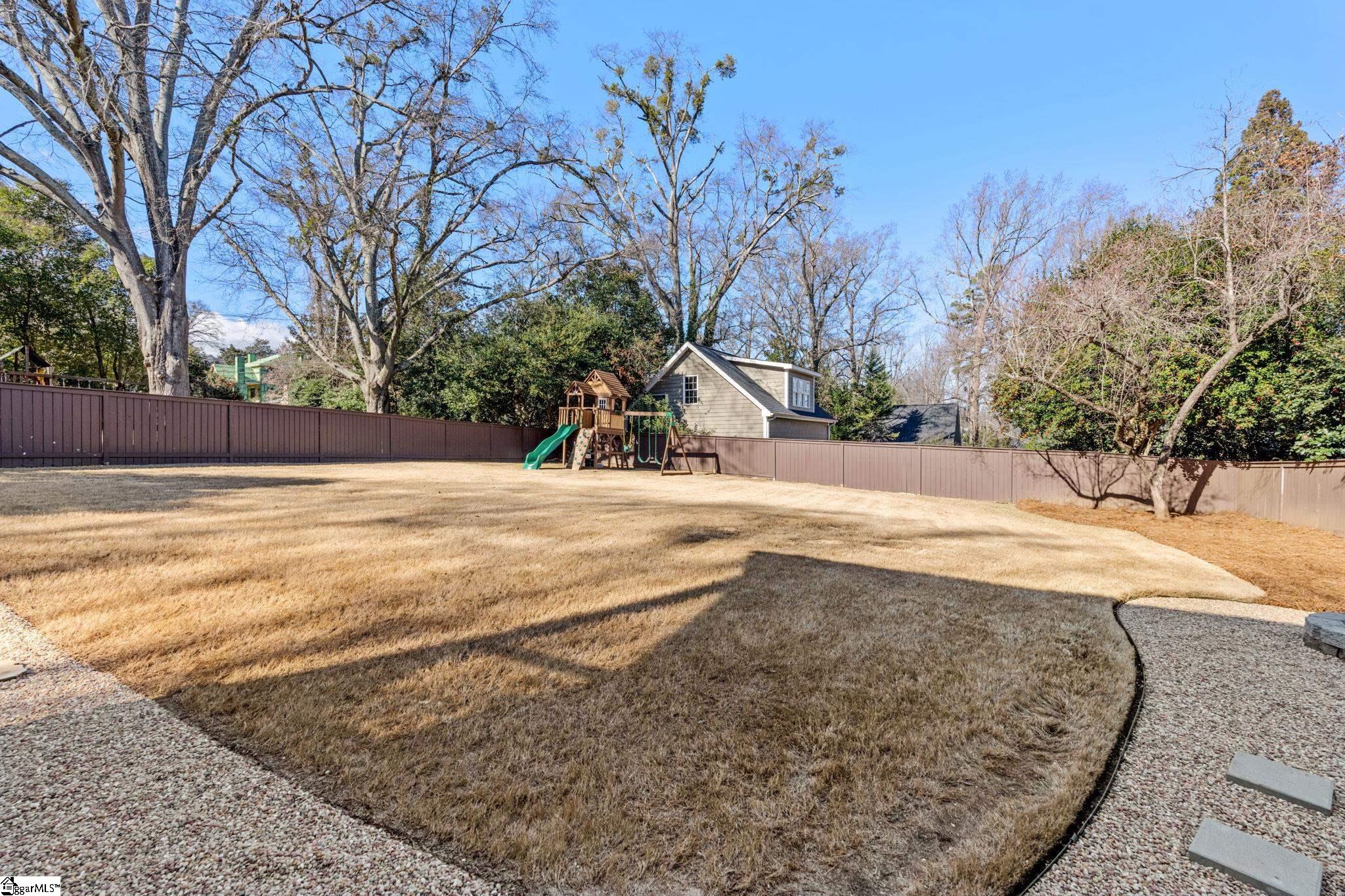 425 East Faris Road Greenville, SC 29605 - Photo 27 of 31