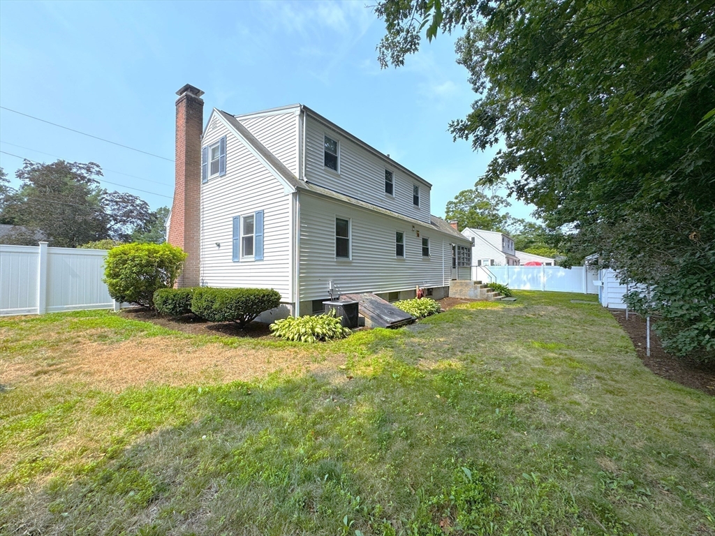 17 Meadowbrook Road Hudson, MA 01749 - Photo 26 of 27