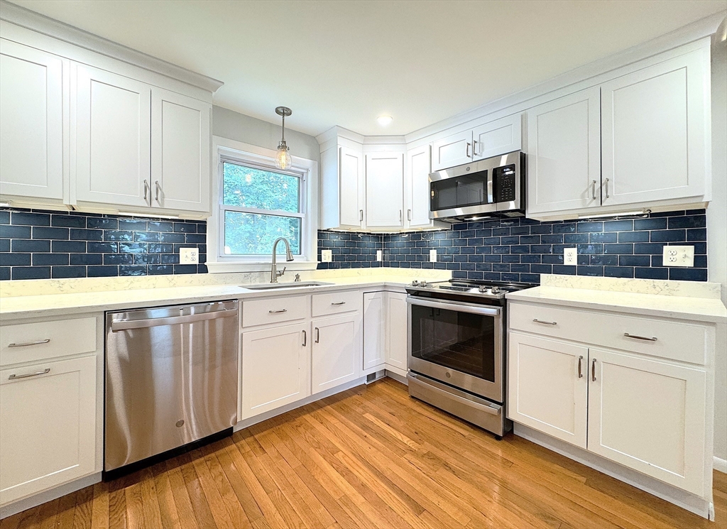 17 Meadowbrook Road Hudson, MA 01749 - Photo 9 of 27