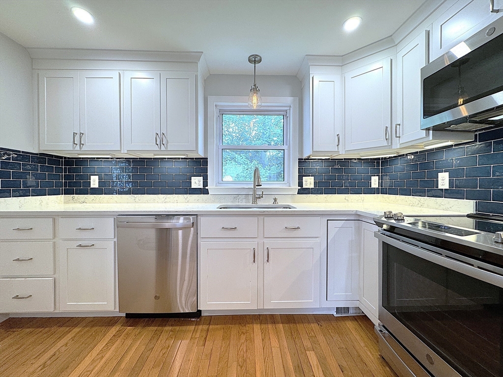 17 Meadowbrook Road Hudson, MA 01749 - Photo 10 of 27