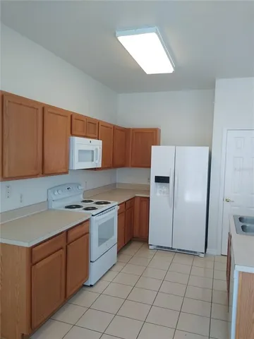 $2,350 | 1077 Berkeley Drive, Kissimmee, FL 34744