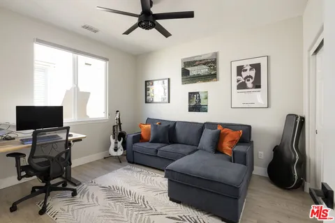 $1,395,000 | 11540 Apulia Court, Porter Ranch, CA 91326