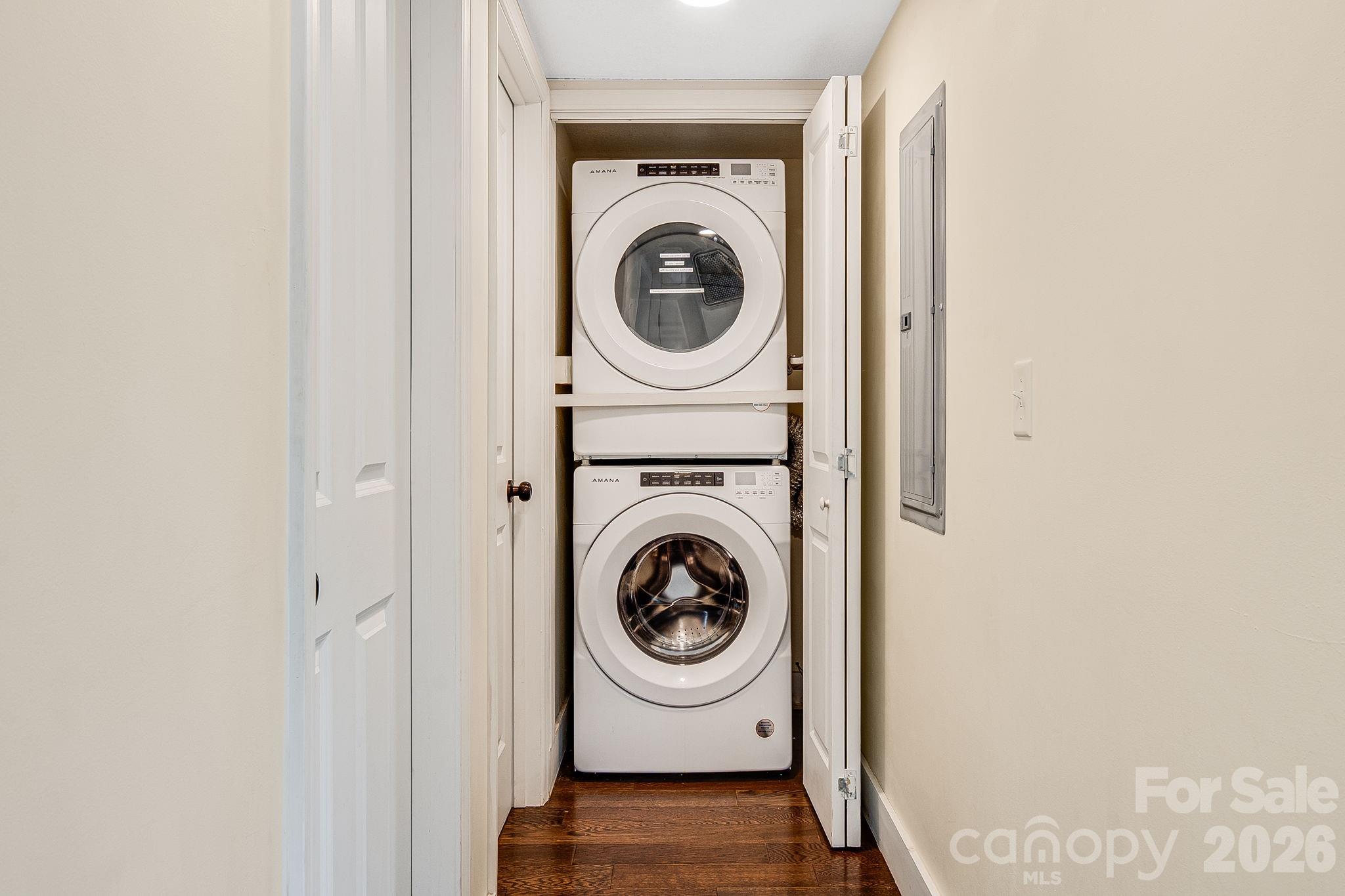 309 London Road Asheville, NC 28803 - Photo 30 of 41 a utility room with dryer and washer