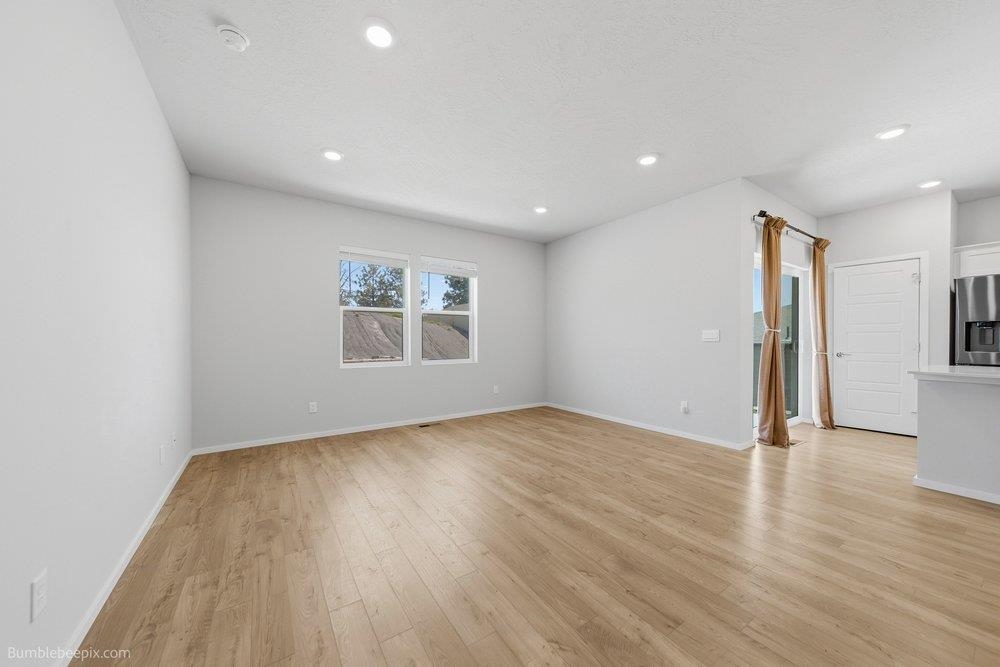8215 South Avery Street Cheney, WA 99004 - Photo 9 of 23