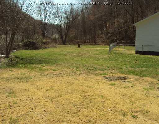 256 Ruth Road South Charleston, WV 25309 - Photo 5 of 8 Exterior Front.