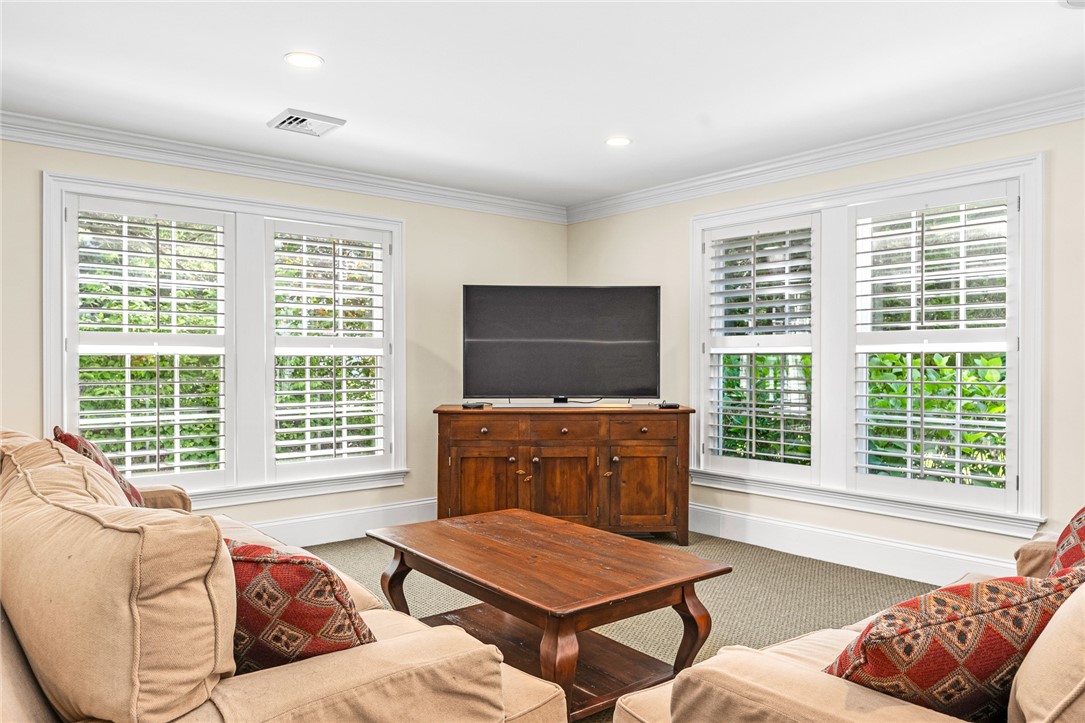 7 Kettle Cl Westerly, RI 02891 - Photo 38 of 45