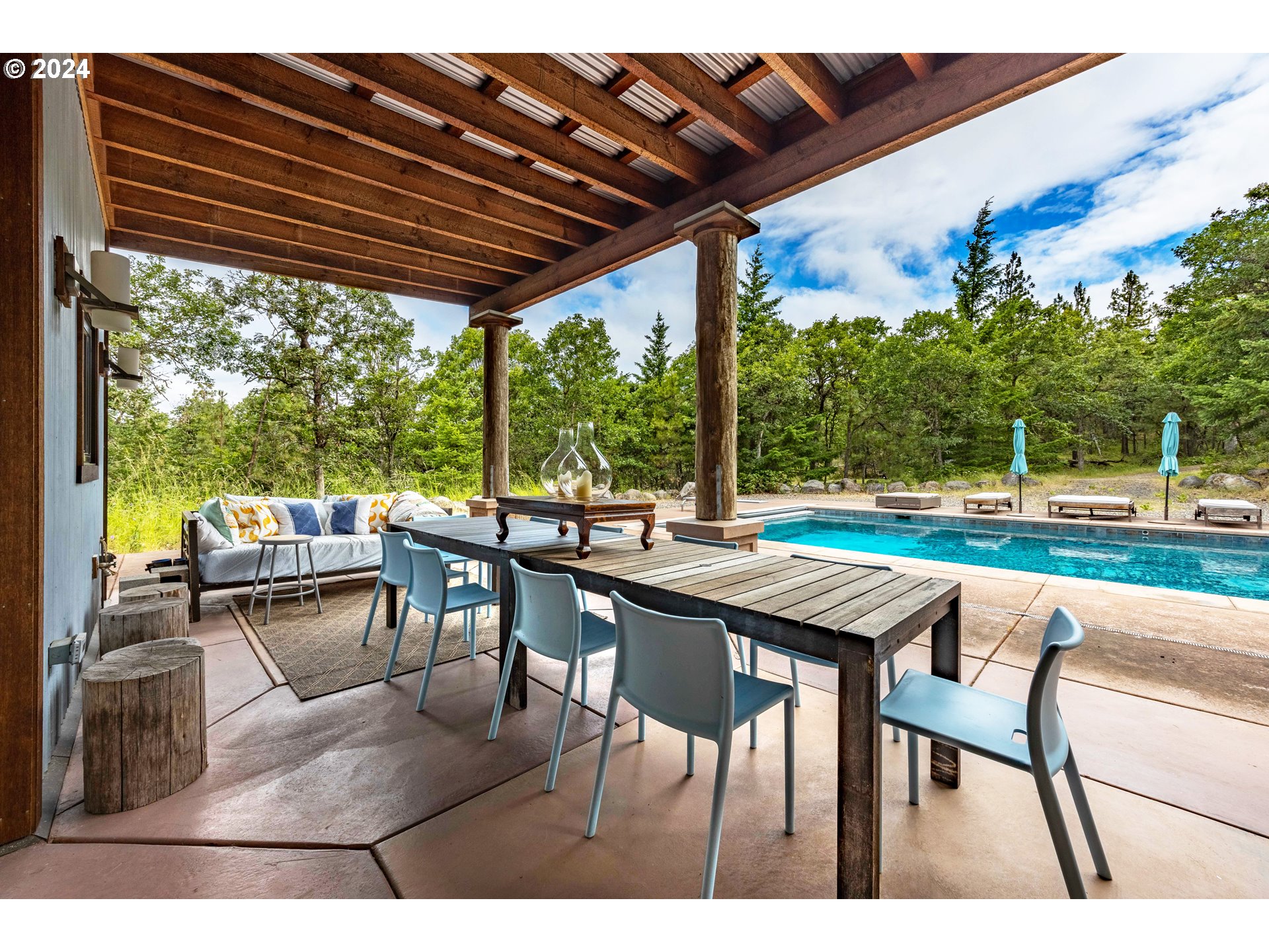 2058 State Road Mosier, OR 97040 - Photo 4 of 40 Gallery Image 4