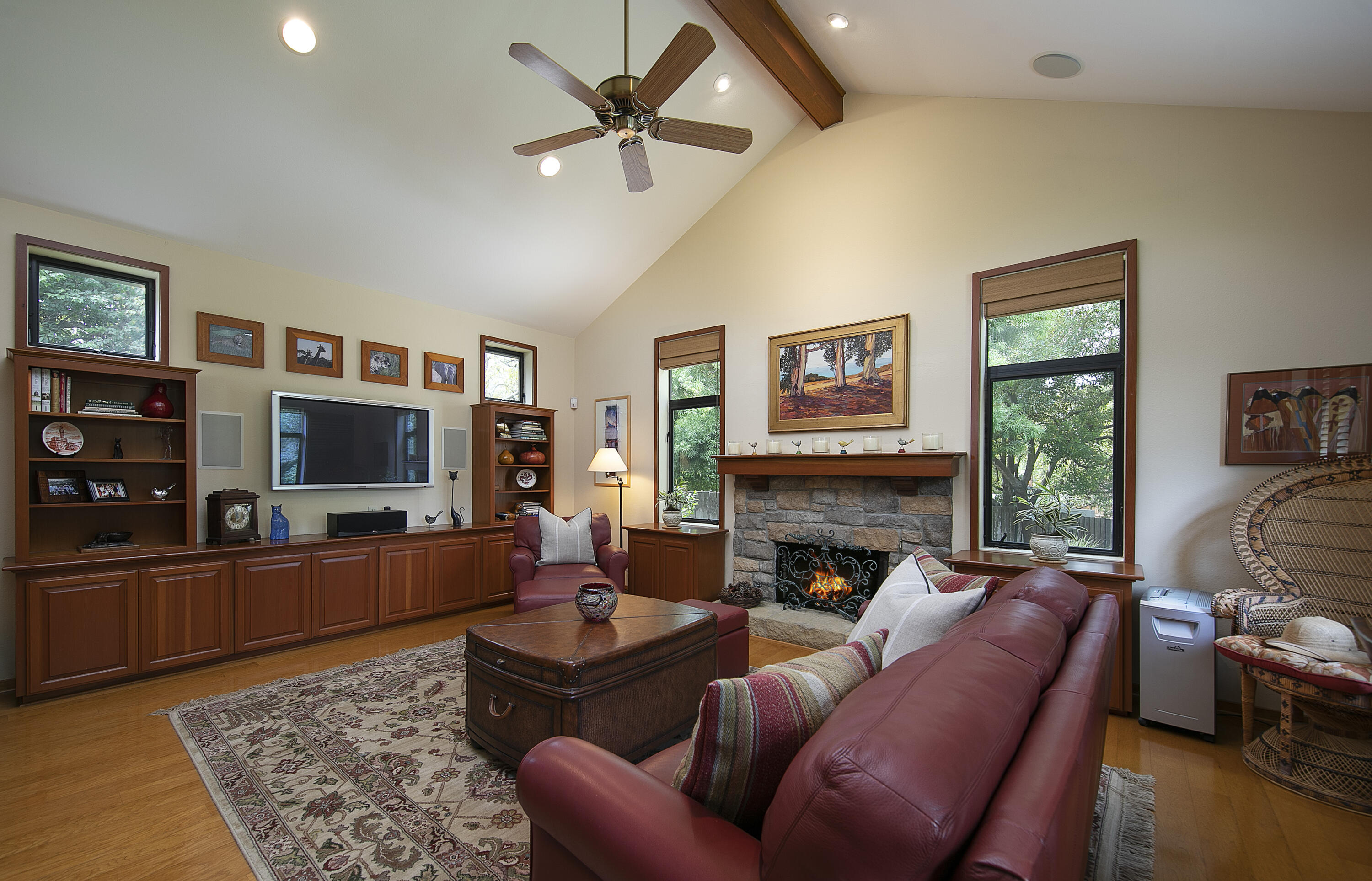 220 Hot Springs Road Montecito, CA 93108 - Photo 11 of 21 Office 1