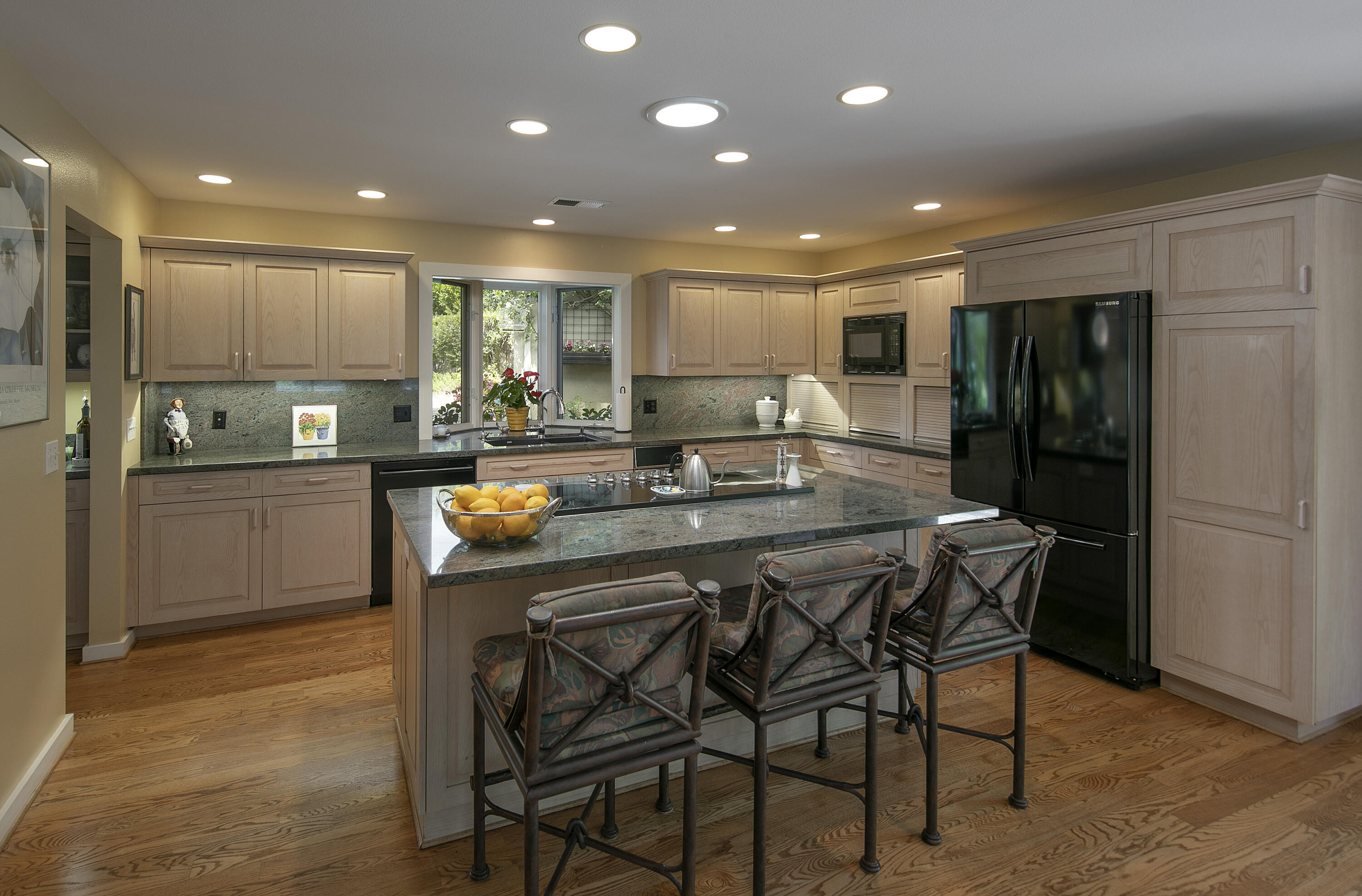 220 Hot Springs Road Montecito, CA 93108 - Photo 16 of 21 Kitchen 1