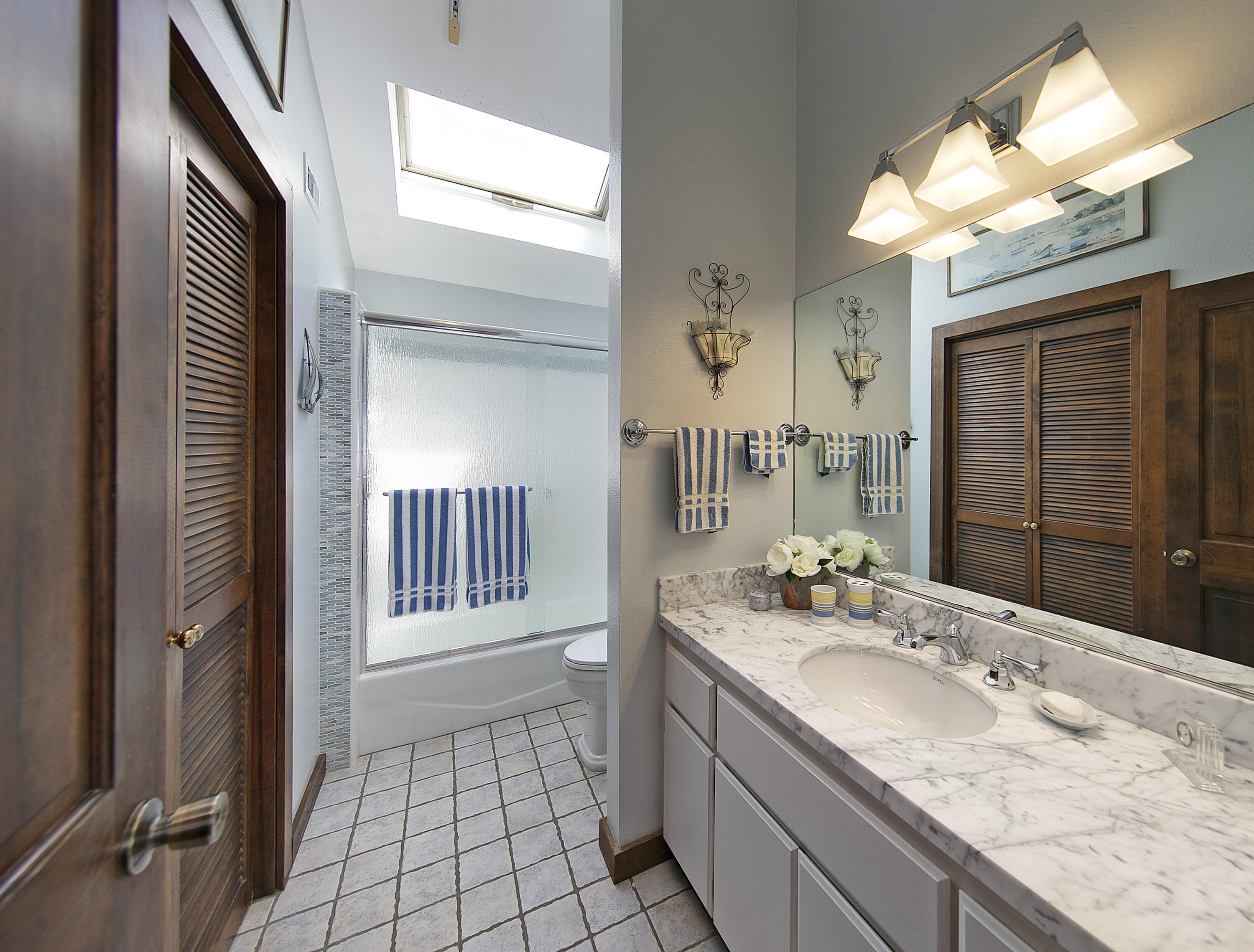 220 Hot Springs Road Montecito, CA 93108 - Photo 21 of 21 Bathroom 2