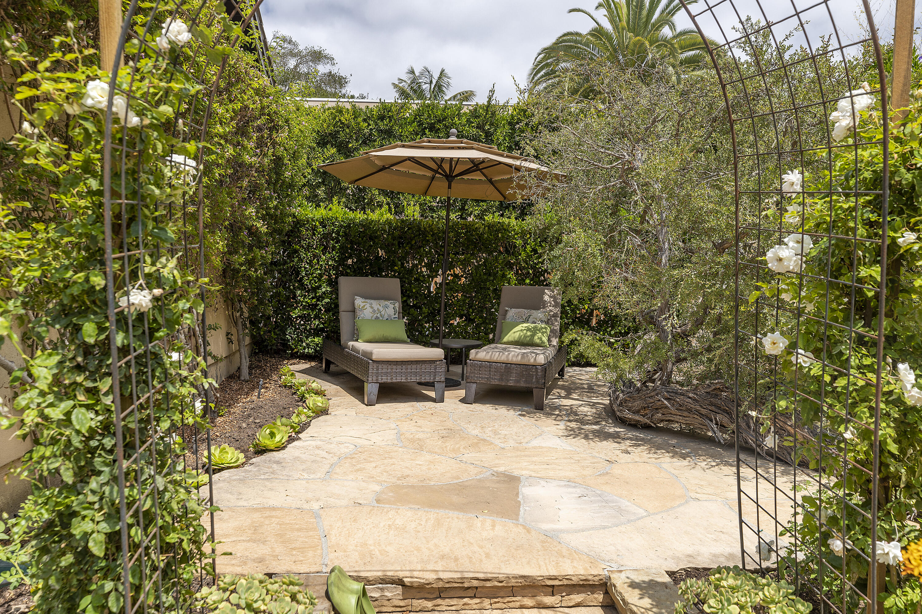 220 Hot Springs Road Montecito, CA 93108 - Photo 7 of 21 Patio 2