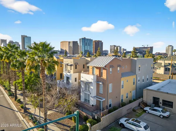 $440,000 | 706 East Washington Street, Unit 207, Phoenix, AZ 85034