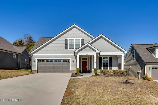 $550,000 | 403 Sycamore Place, Loudon, TN 37774