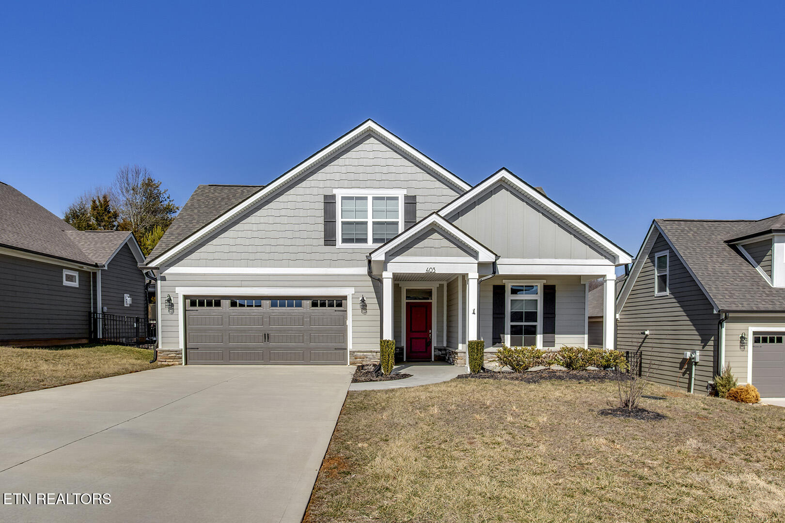 01_403 Sycamore Place_Front