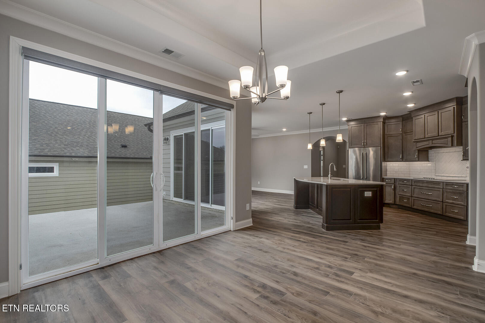 403 Sycamore Place Loudon, TN 37774 - Photo 17 of 60 17_403 Sycamore Place_Dining02