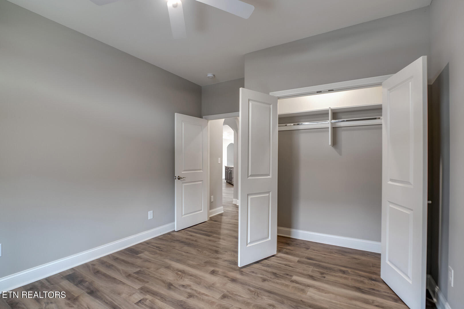 403 Sycamore Place Loudon, TN 37774 - Photo 38 of 60 38_403 Sycamore Place_Bedroom2_02