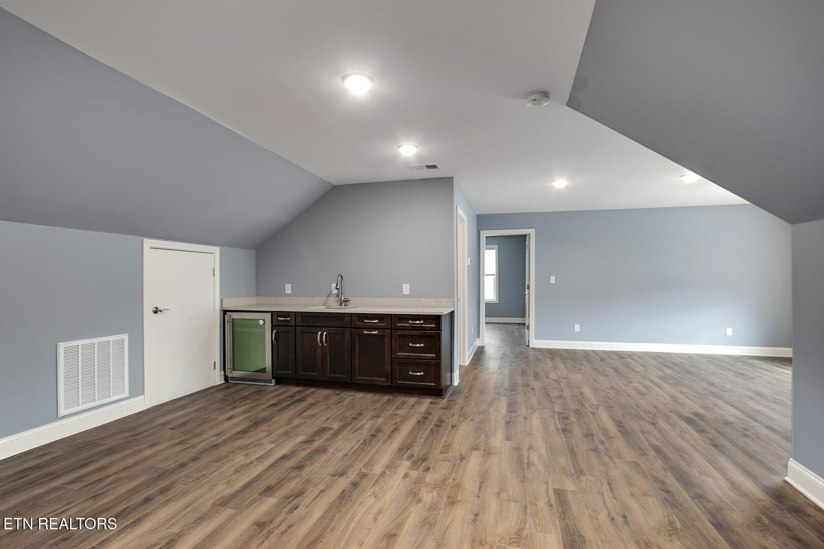 403 Sycamore Place Loudon, TN 37774 - Photo 43 of 60 43_403 Sycamore Place_RecRoom01