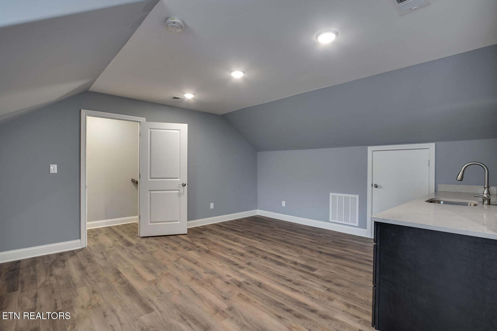 403 Sycamore Place Loudon, TN 37774 - Photo 44 of 60 44_403 Sycamore Place_RecRoom02