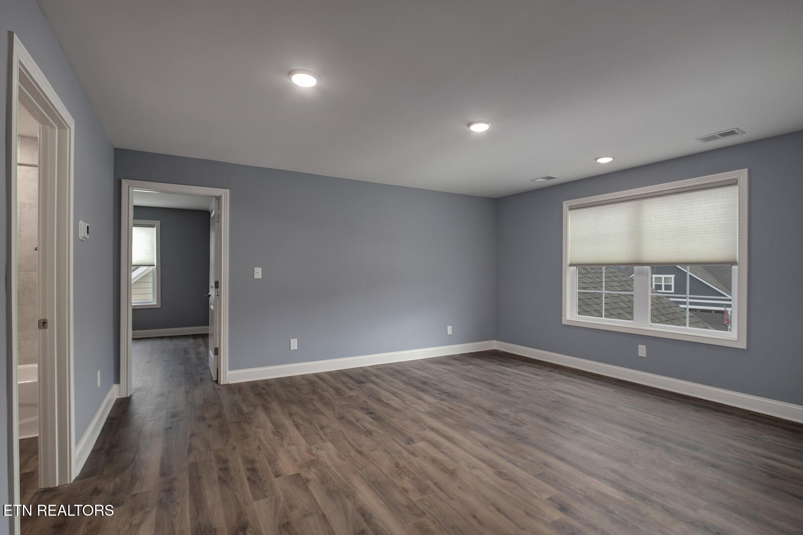 403 Sycamore Place Loudon, TN 37774 - Photo 46 of 60 46_403 Sycamore Place_Family01