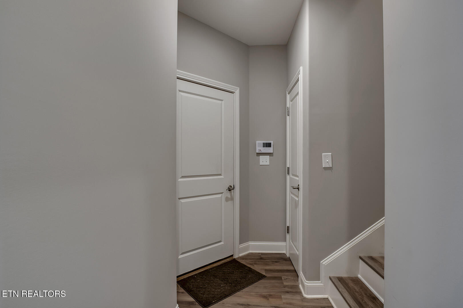 403 Sycamore Place Loudon, TN 37774 - Photo 53 of 60 53_403 Sycamore Place_GarageEntry