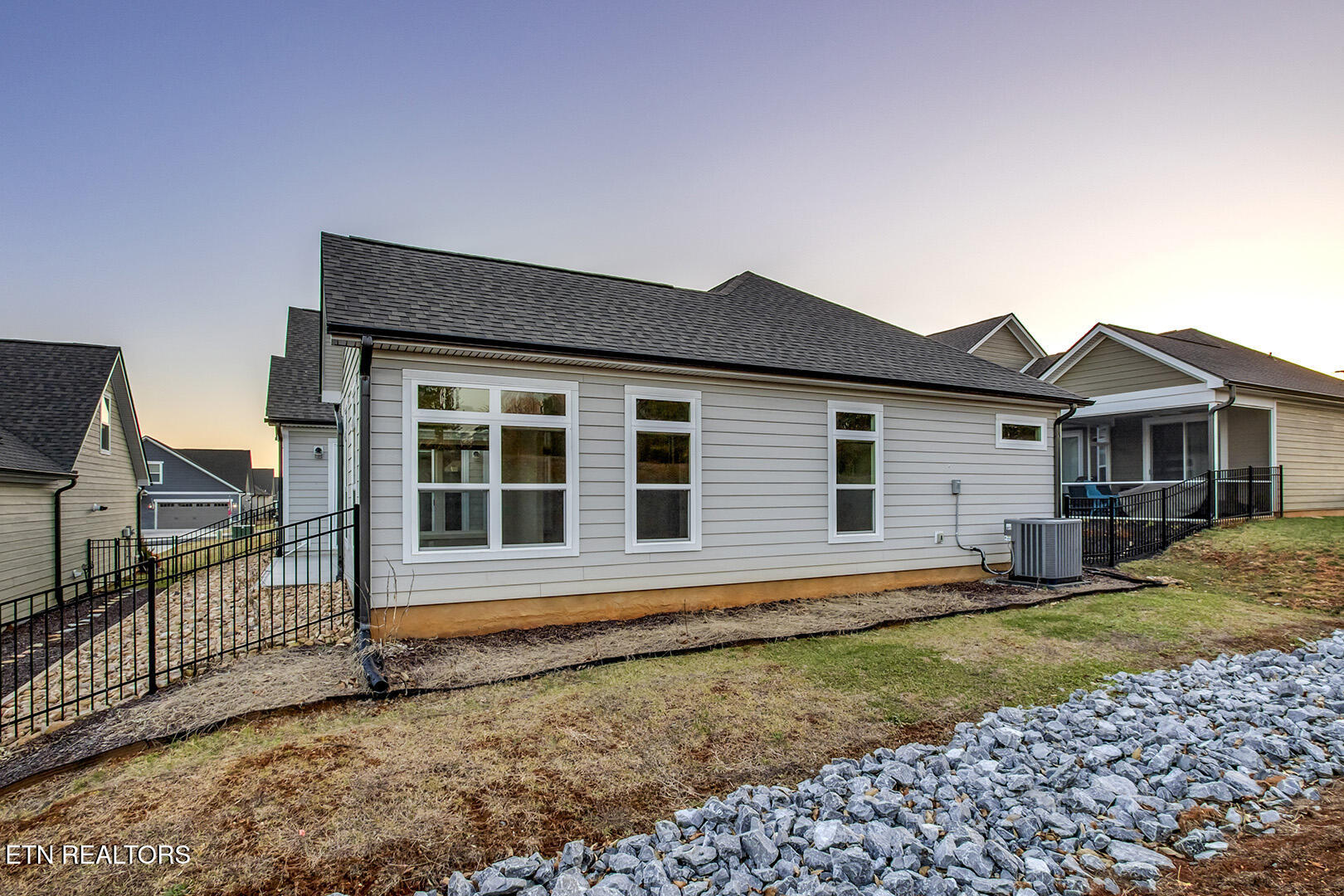 403 Sycamore Place Loudon, TN 37774 - Photo 58 of 60 58_403 Sycamore Place_Back