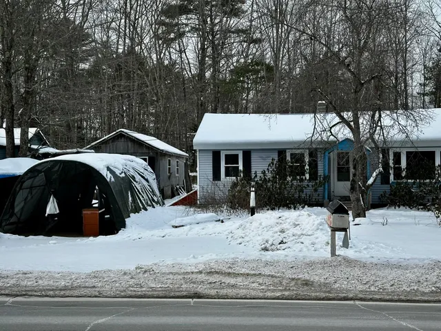 $199,900 | 89 Sebago Road, Naples, ME 04055