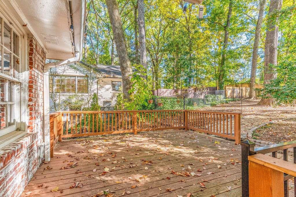 3911 Ivy Road Northeast Atlanta, GA 30342 - Photo 25 of 28 a view of a back yard