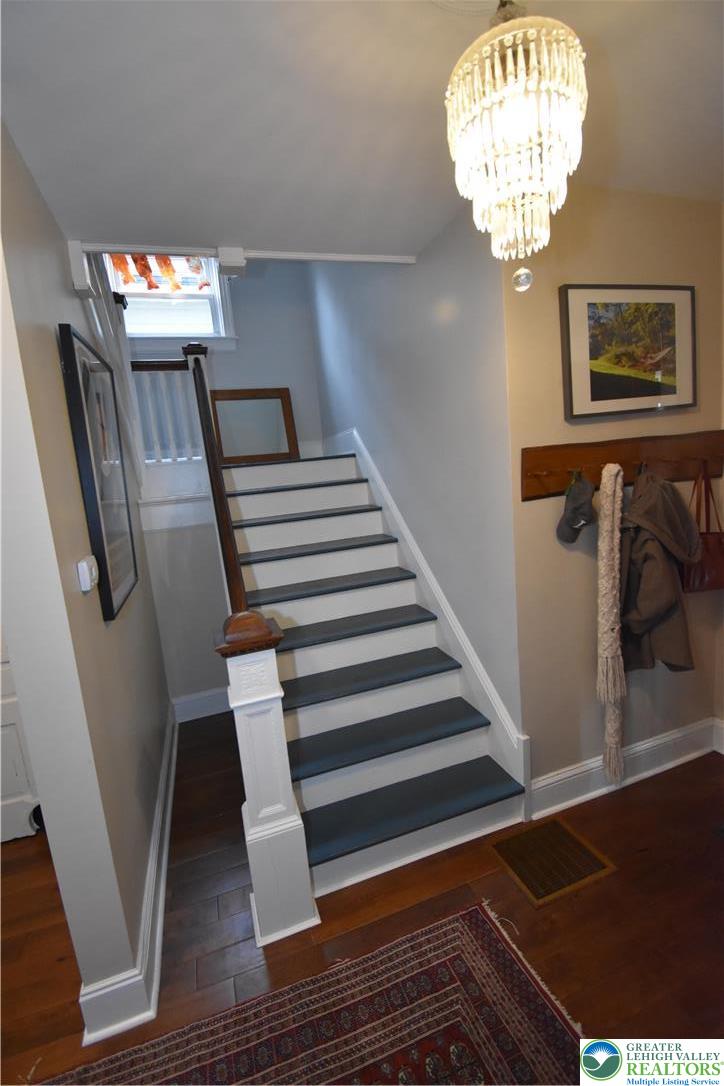 715 Coleman Street Easton, PA 18042 - Photo 15 of 38 a view of entryway