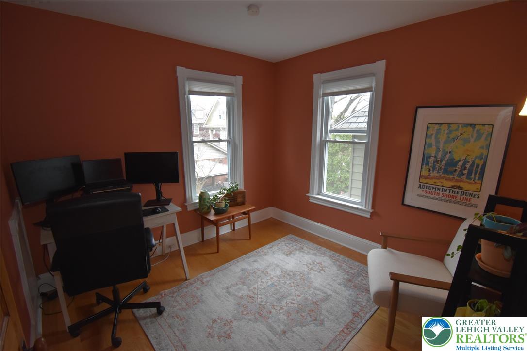 715 Coleman Street Easton, PA 18042 - Photo 22 of 38 a living room with furniture and a window