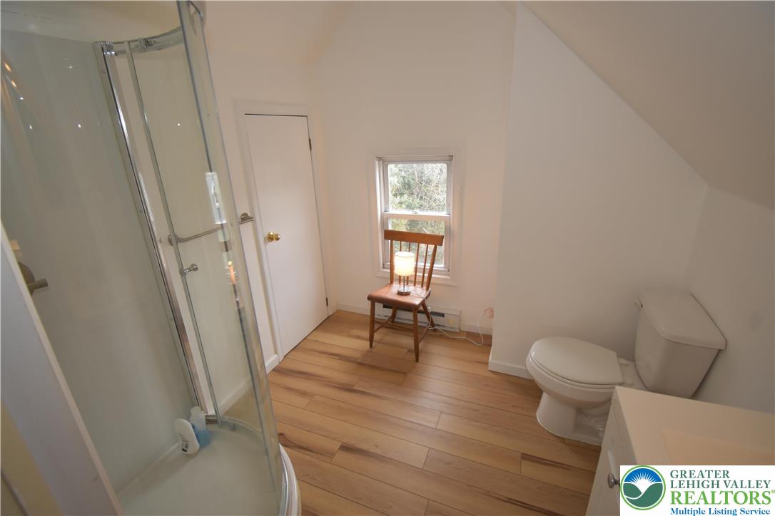 715 Coleman Street Easton, PA 18042 - Photo 28 of 38 a bathroom with a toilet and a shower