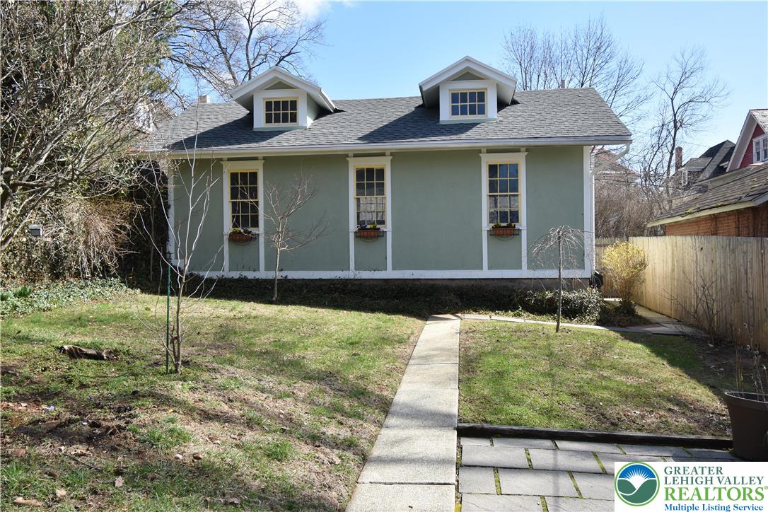 715 Coleman Street Easton, PA 18042 - Photo 31 of 38 a front view of a house with garden