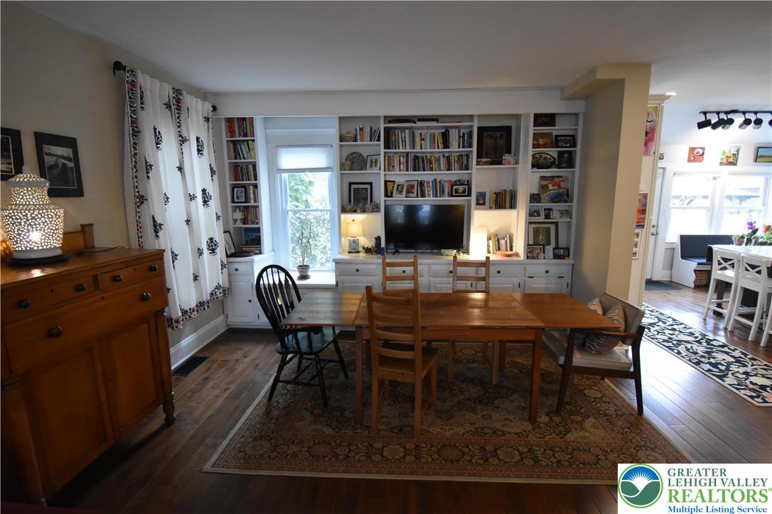 715 Coleman Street Easton, PA 18042 - Photo 9 of 38 a view of a dining room with furniture