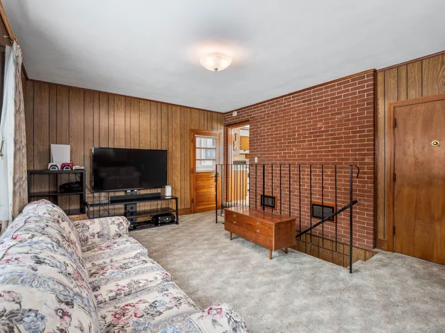 $275,000 | 1025 Fisher Avenue, Salem, VA 24153