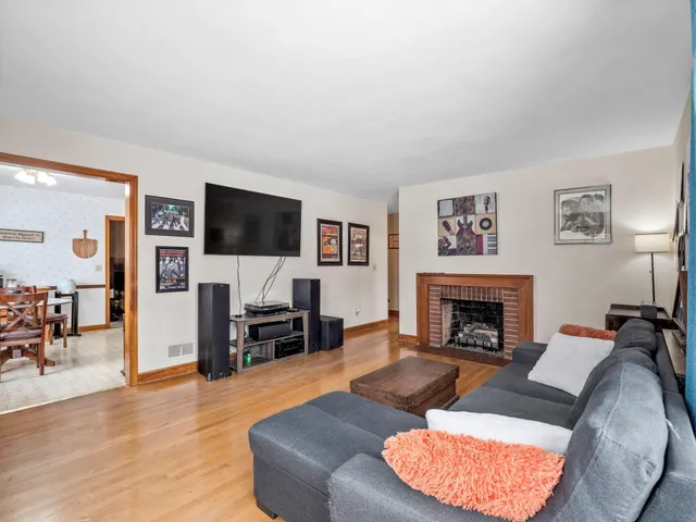 $275,000 | 1025 Fisher Avenue, Salem, VA 24153