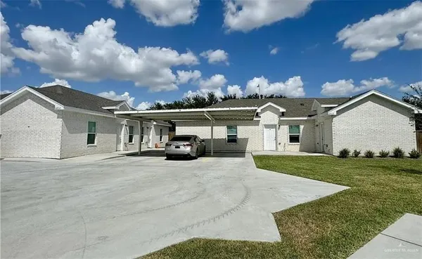 $1,100 | 6802 North 56th Lane, Unit 3, Mission, TX 78573