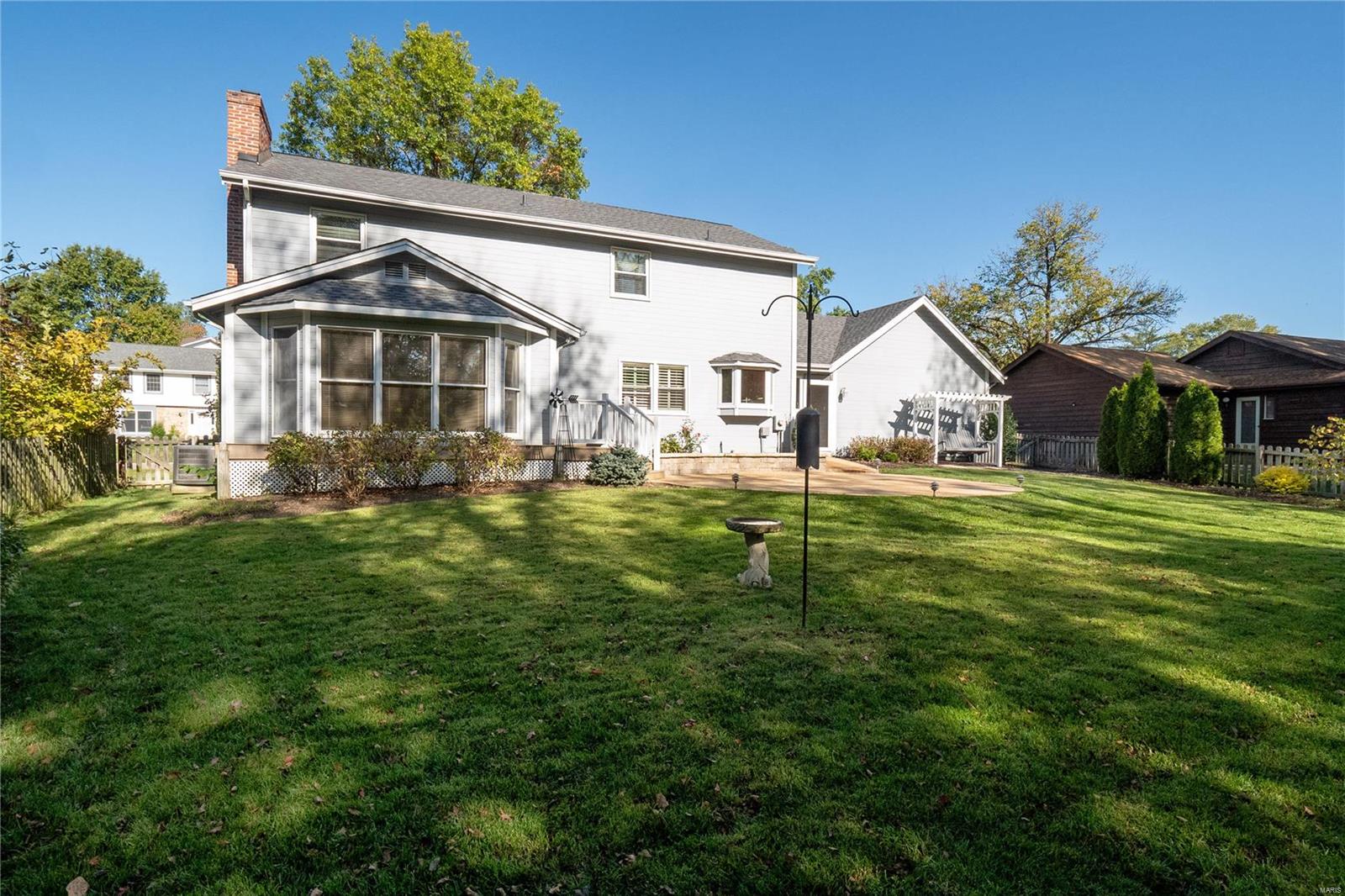 15000 Country Ridge Drive Chesterfield, MO 63017 - Photo 4 of 55 Gallery Image 4