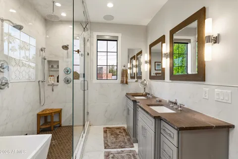 $2,100,000 | 5401 East Cheery Lynn Road, Phoenix, AZ 85018