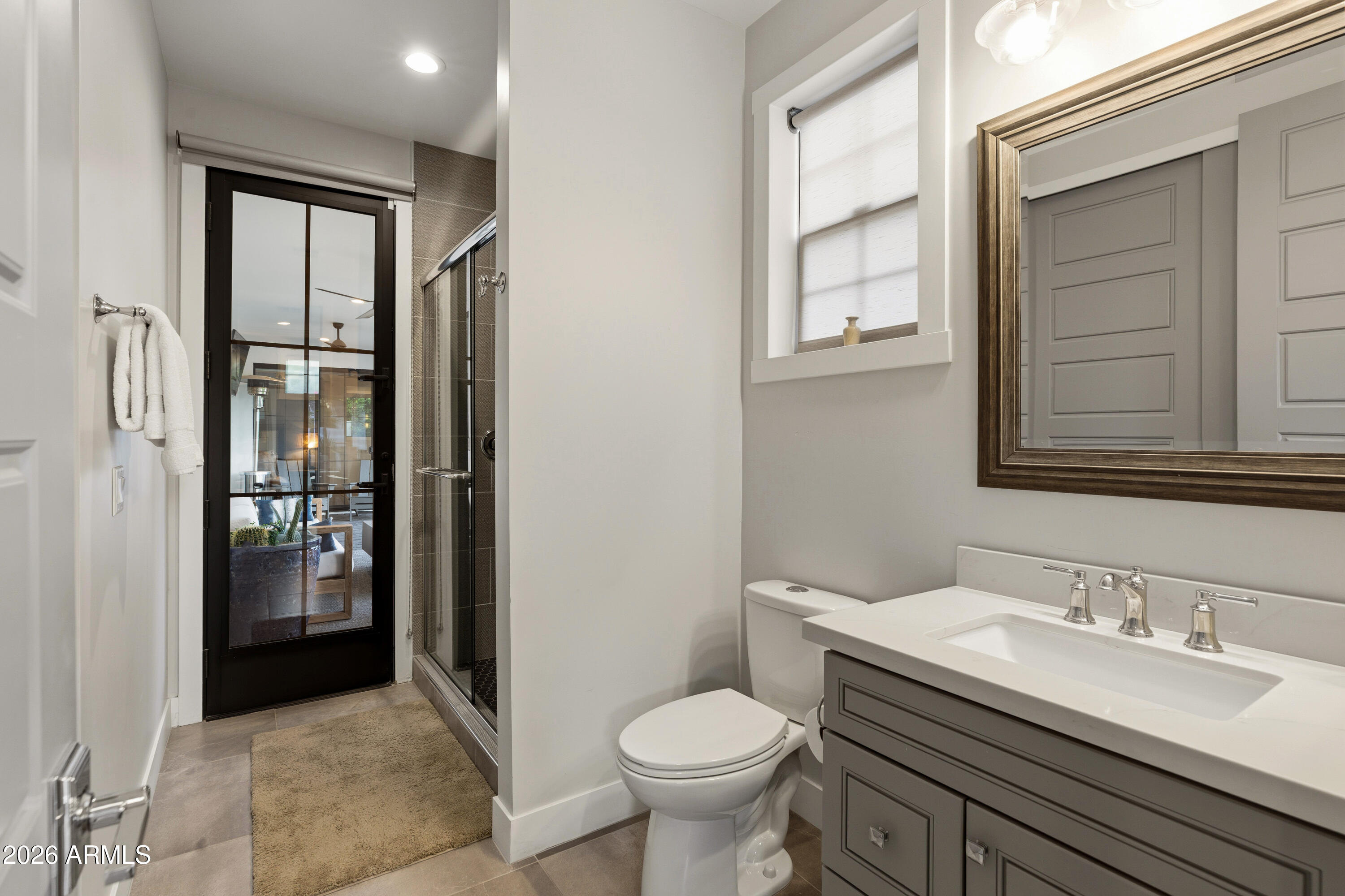 5401 East Cheery Lynn Road Phoenix, AZ 85018 - Photo 25 of 37 Flex bath with outdoor access