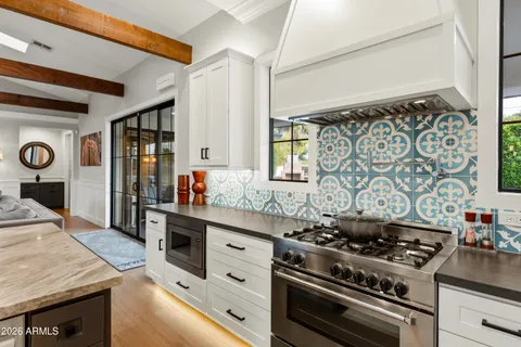 $2,100,000 | 5401 East Cheery Lynn Road, Phoenix, AZ 85018