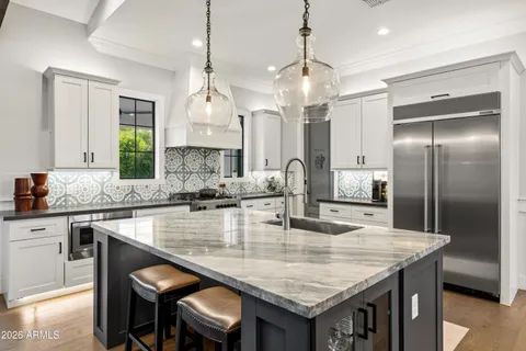 $2,100,000 | 5401 East Cheery Lynn Road, Phoenix, AZ 85018