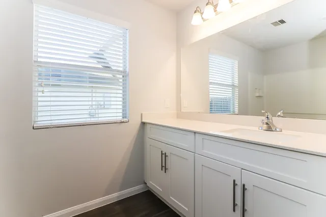 $2,100 | 2622 Montecito Lane, Richmond, TX 77406