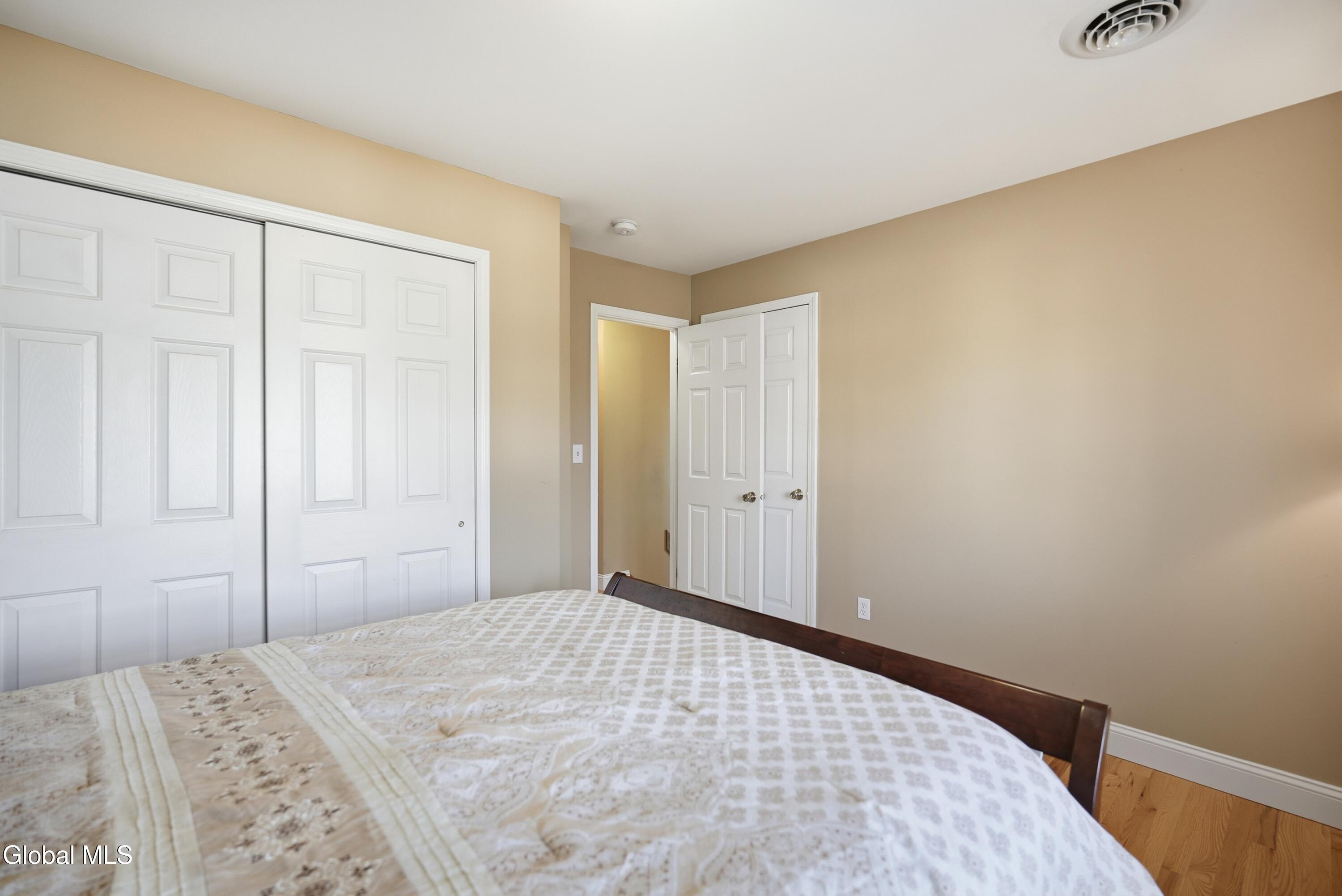 1022 Sterling Ridge Drive Rensselaer, NY 12144 - Photo 17 of 33 18